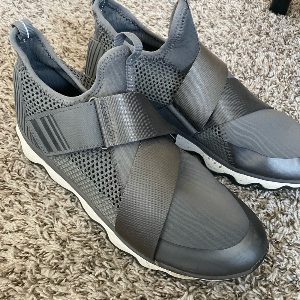 Sorel tennis shoes